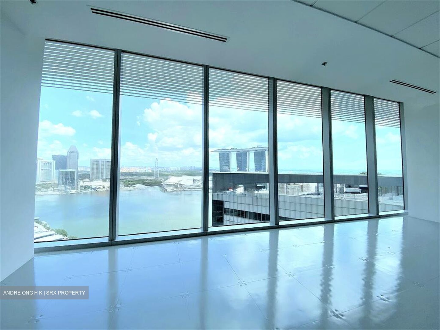 Ocean Financial Centre (D1), Office #592847291